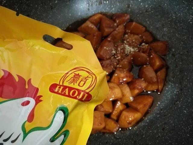 味精老大、雞精一哥接連“出事”，調(diào)味品巨頭為何“紅顏薄命”？