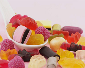 食品添加劑大大促進了食品工業(yè)的發(fā)展